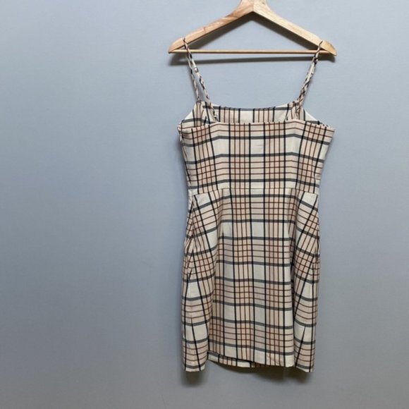 ❗️SOLD❗️Aritzia Wilfred Plaid Strappy Mini Isabelle Dress Size 8 - Picture 6 of 11